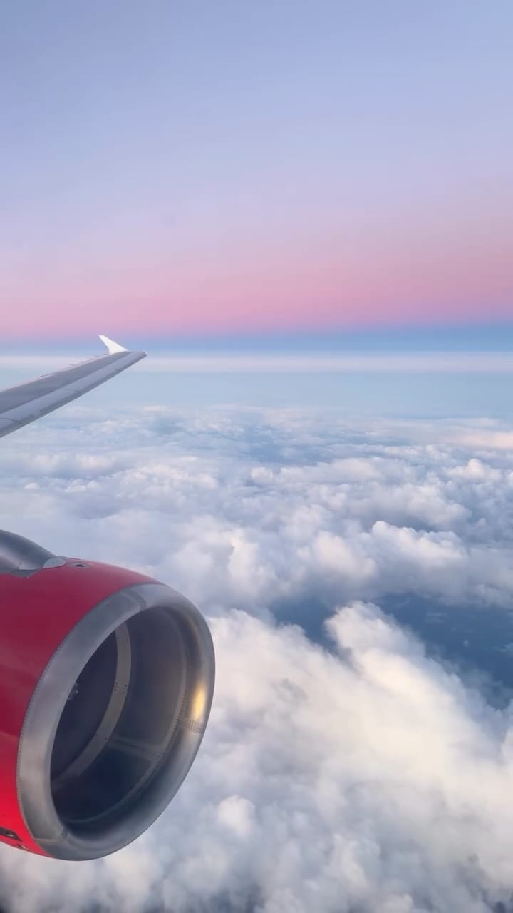 Post 10 by Sasha Santana on Instagram (video)