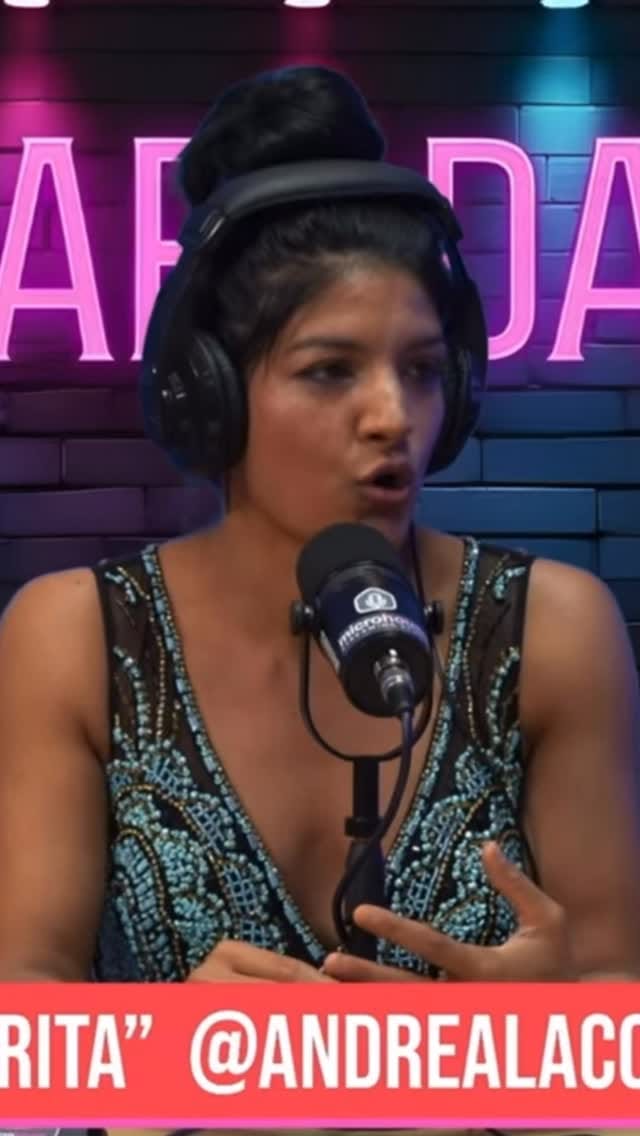 Post 6 by Andrea La Cobrita Sanchez on Instagram (video)