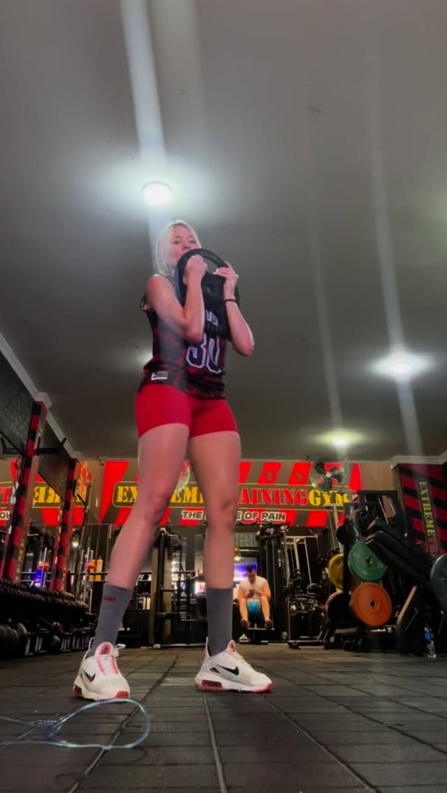 Post 5 by Jimena Sanmiguel on Instagram (video)