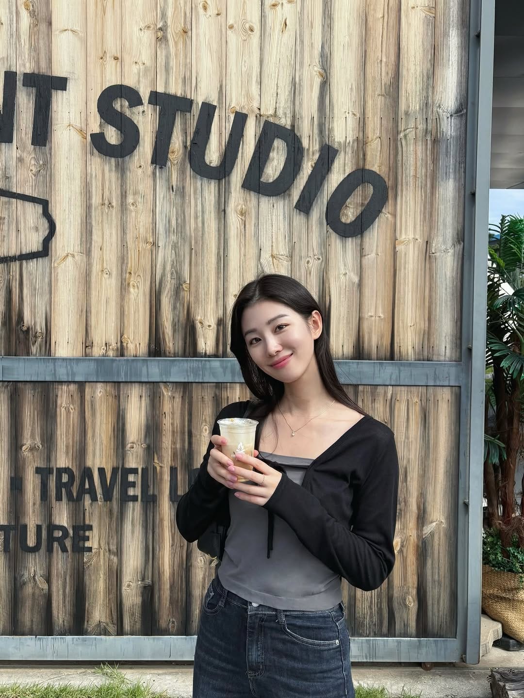 Post 4 by 보경 on Instagram (carousel)