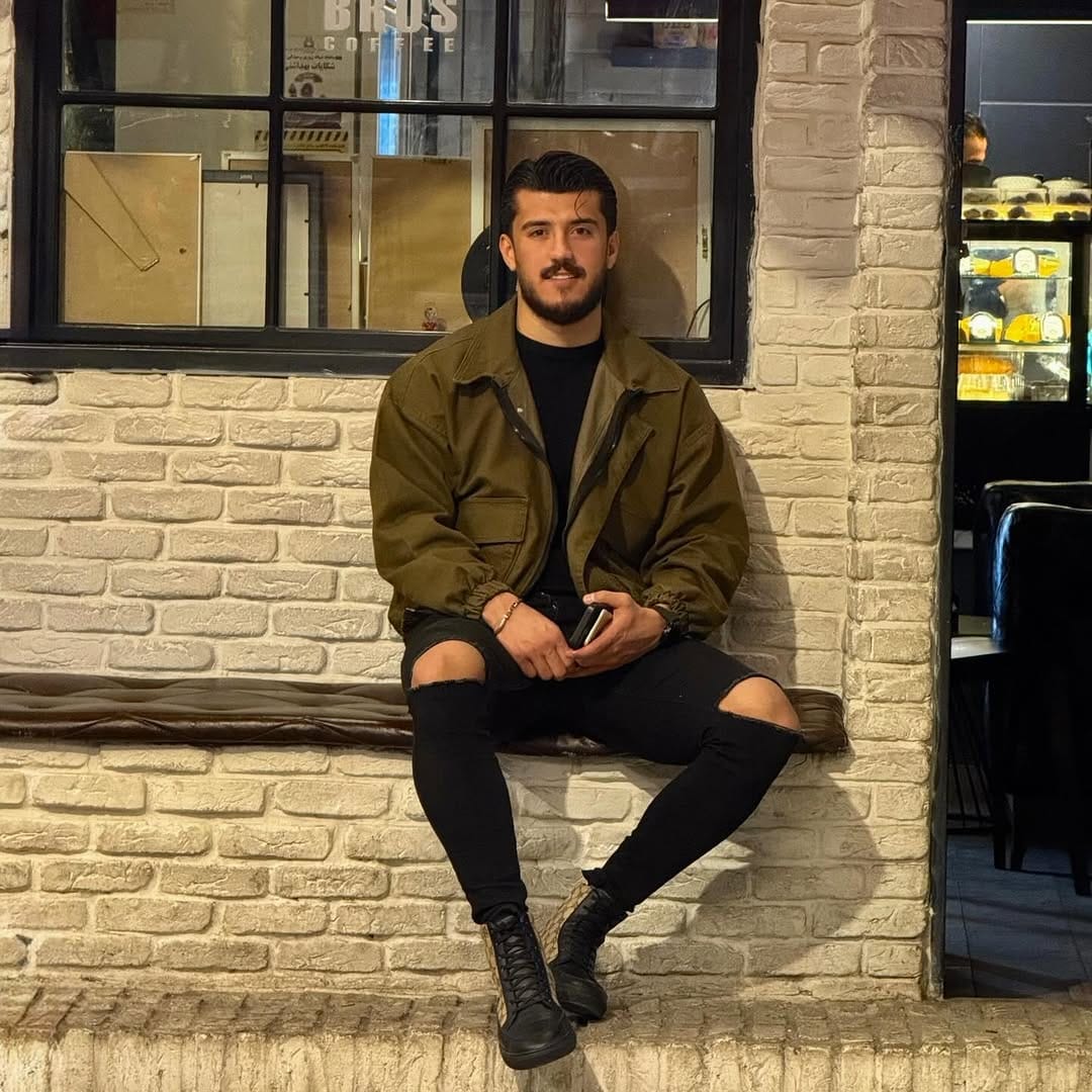 Post 2 by mobinsalamat | مبين سلامات on Instagram (carousel)