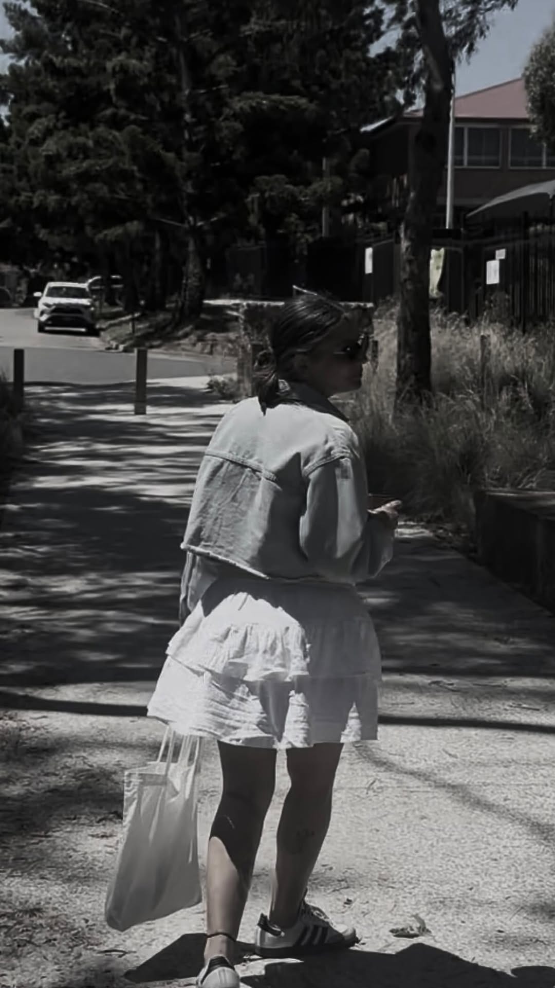 Post 10 by Harzeet on Instagram (video)