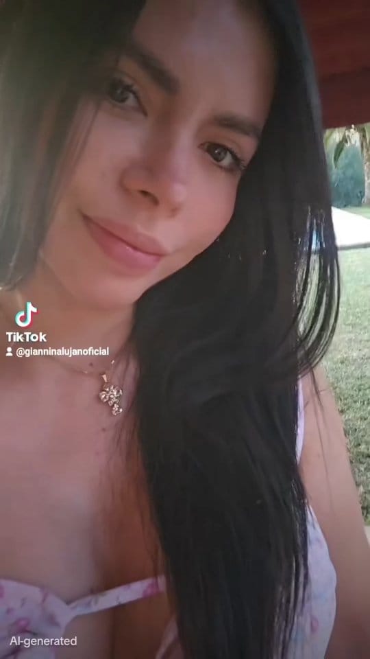 Post 8 by Giannina Lujan on Instagram (video)