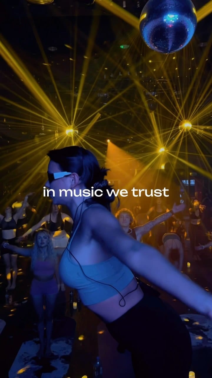 Post 10 by TECHNO YOGA POLAND 💜🎶🧘🏽🧘🏽‍♀️ on Instagram (video)