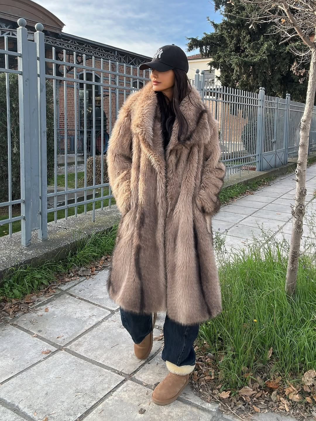 Post 7 by 𝐅𝐀𝐒𝐇𝐈𝐎𝐍 𝐁𝐎𝐔𝐓𝐈𝐐𝐔𝐄 𝐕𝐈𝐀𝐌𝐀 on Instagram (carousel)