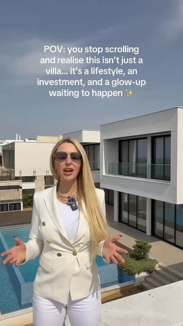 Post 7 by Naomi Isted on Instagram (video)