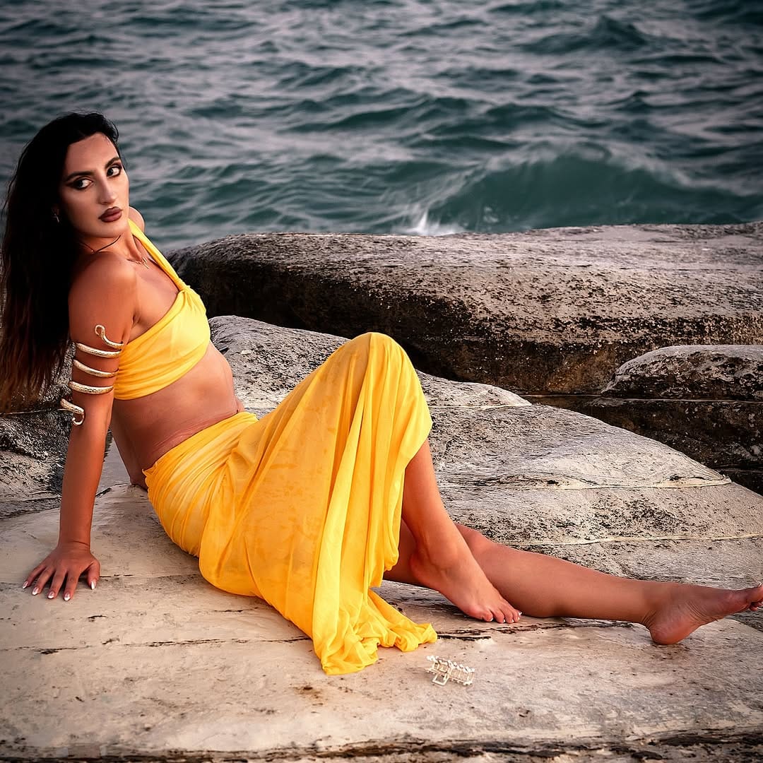 Post 5 by Fashion Model |Content creator | IT PM on Instagram (carousel)