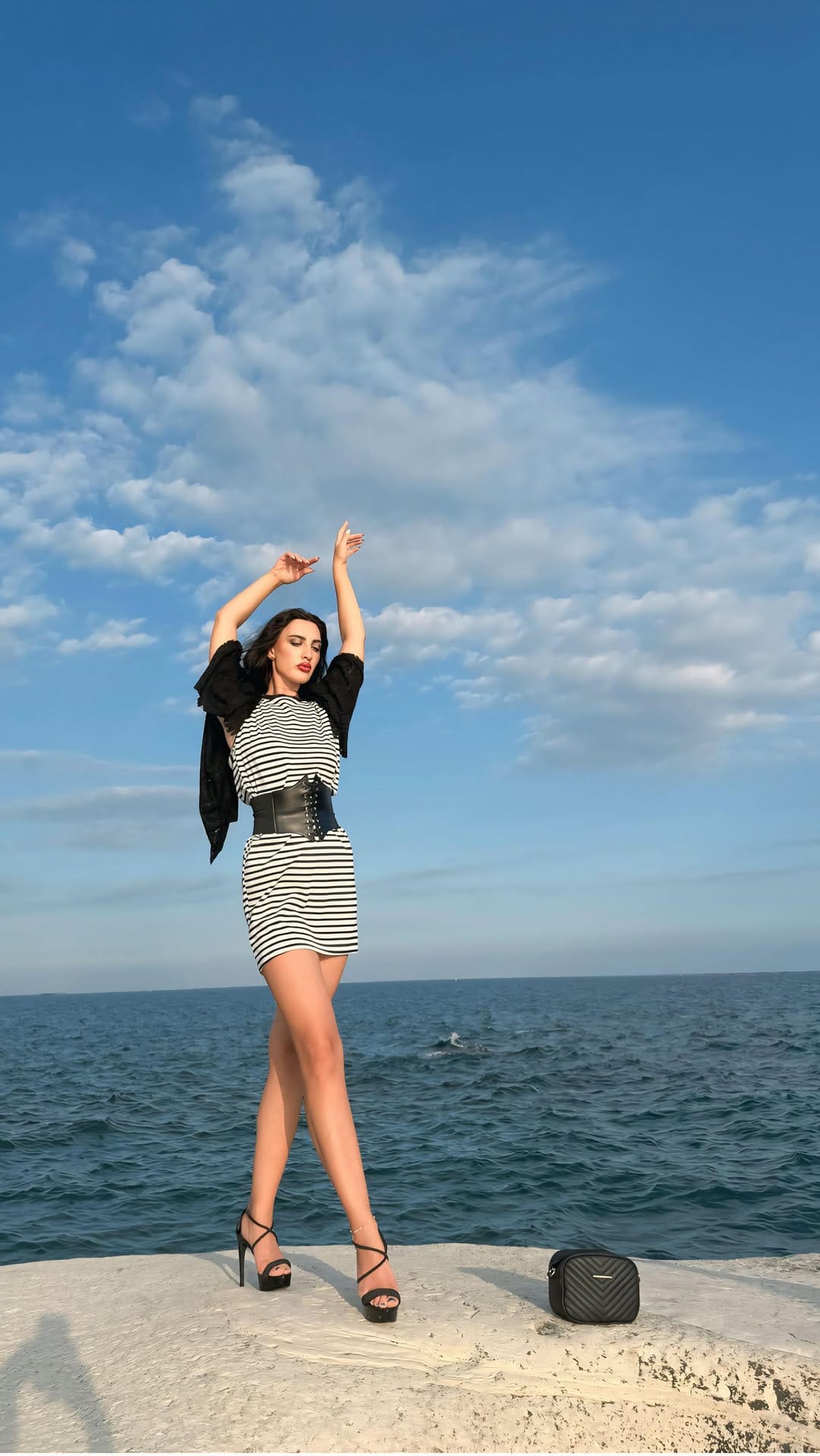 Post 4 by Fashion Model |Content creator | IT PM on Instagram (video)