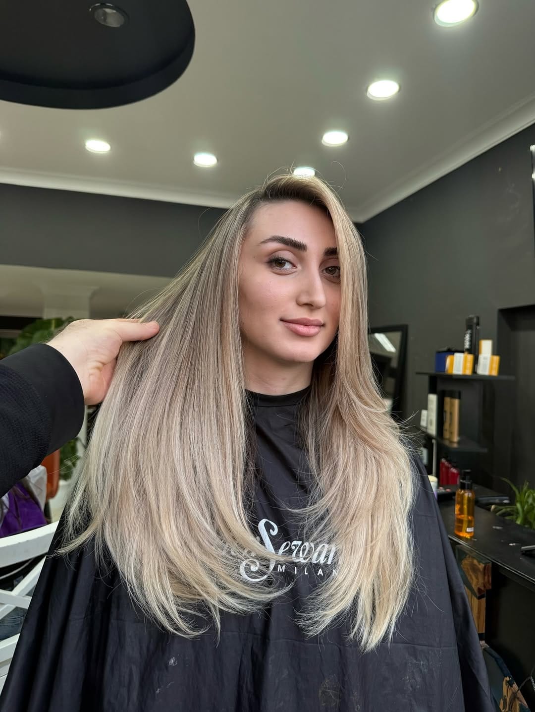 Post 7 by 𝐓𝐡𝐞 İ𝐌𝐆 on Instagram (carousel)
