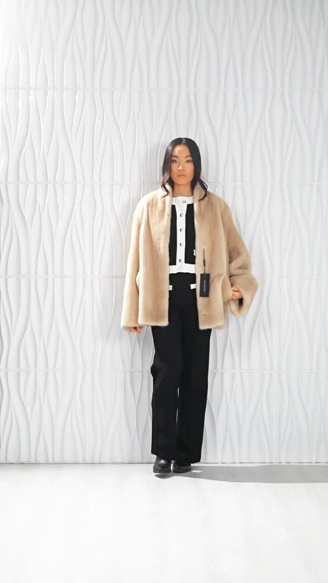 Post 8 by MΛΝΖΛRI Original Luxury Fur on Instagram (video)