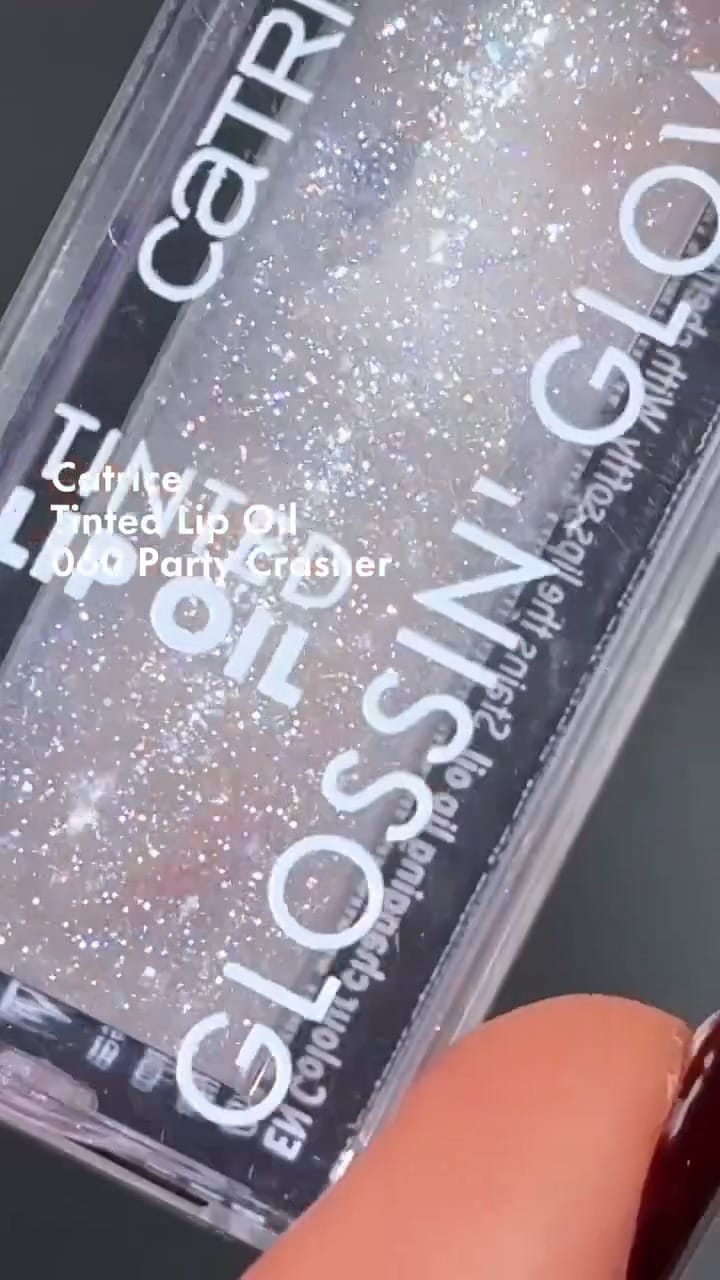 Post 7 by Beautybuyclub on Instagram (video)