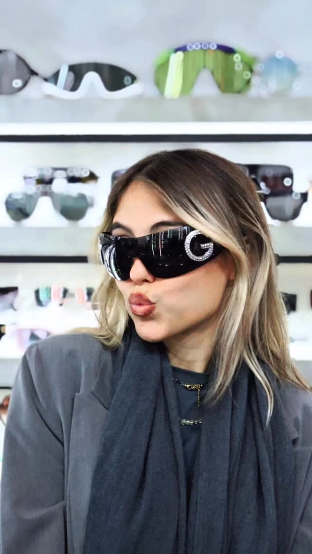 Post 5 by Χ-ΕΥΕS SUNGLASS SHOP on Instagram (video)