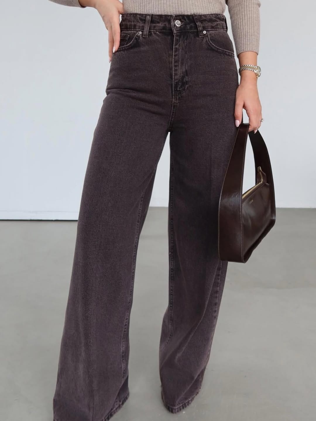 Post 6 by Tuna Boutique on Instagram (image)