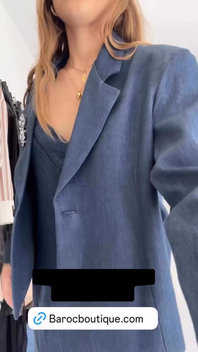 Post 3 by Baroc Boutique on Instagram (video)