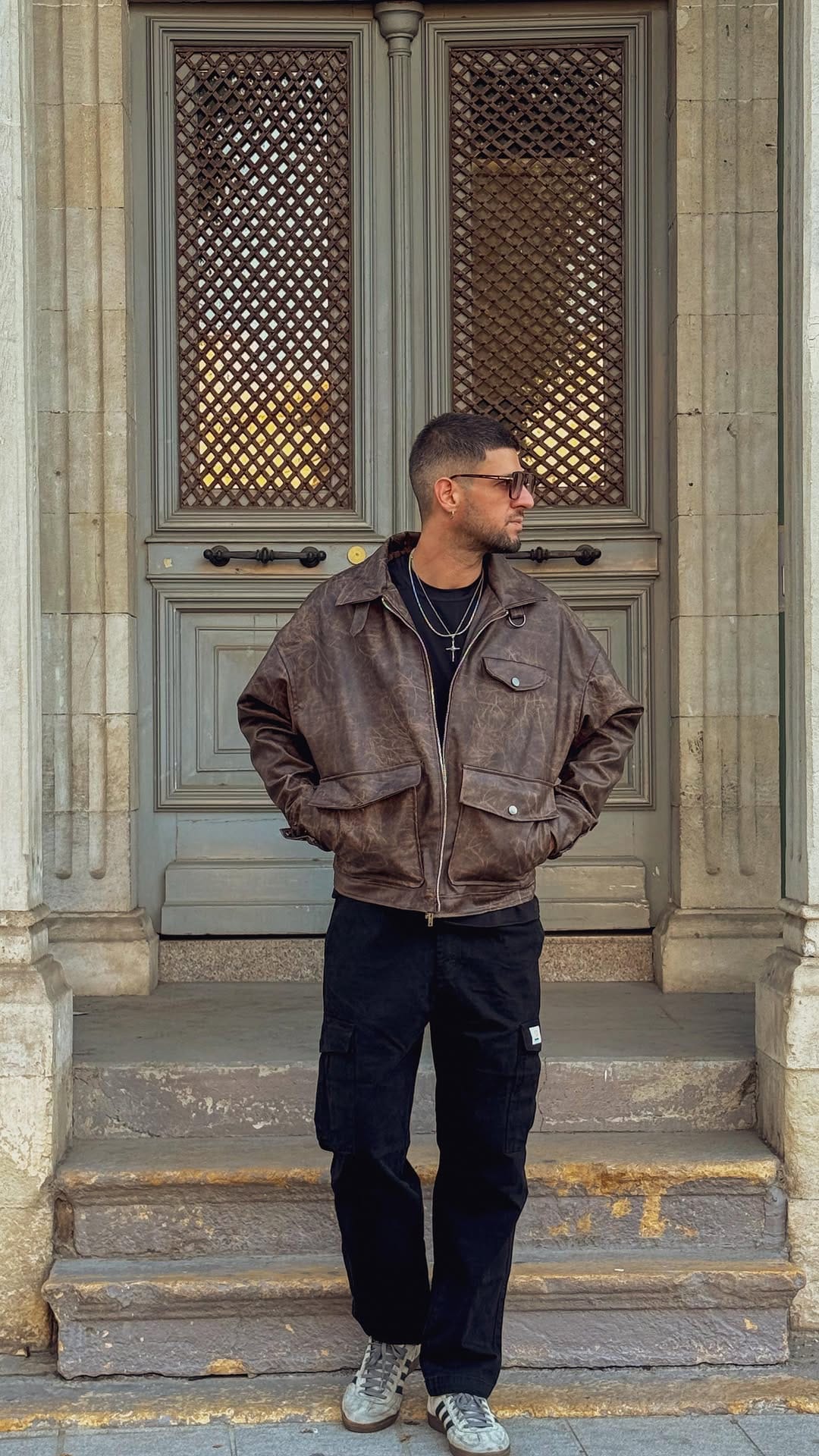 Post 7 by 𝙒𝙃𝙊𝙈𝘼𝘿𝙀𝙏𝙃𝙄𝙎 on Instagram (video)