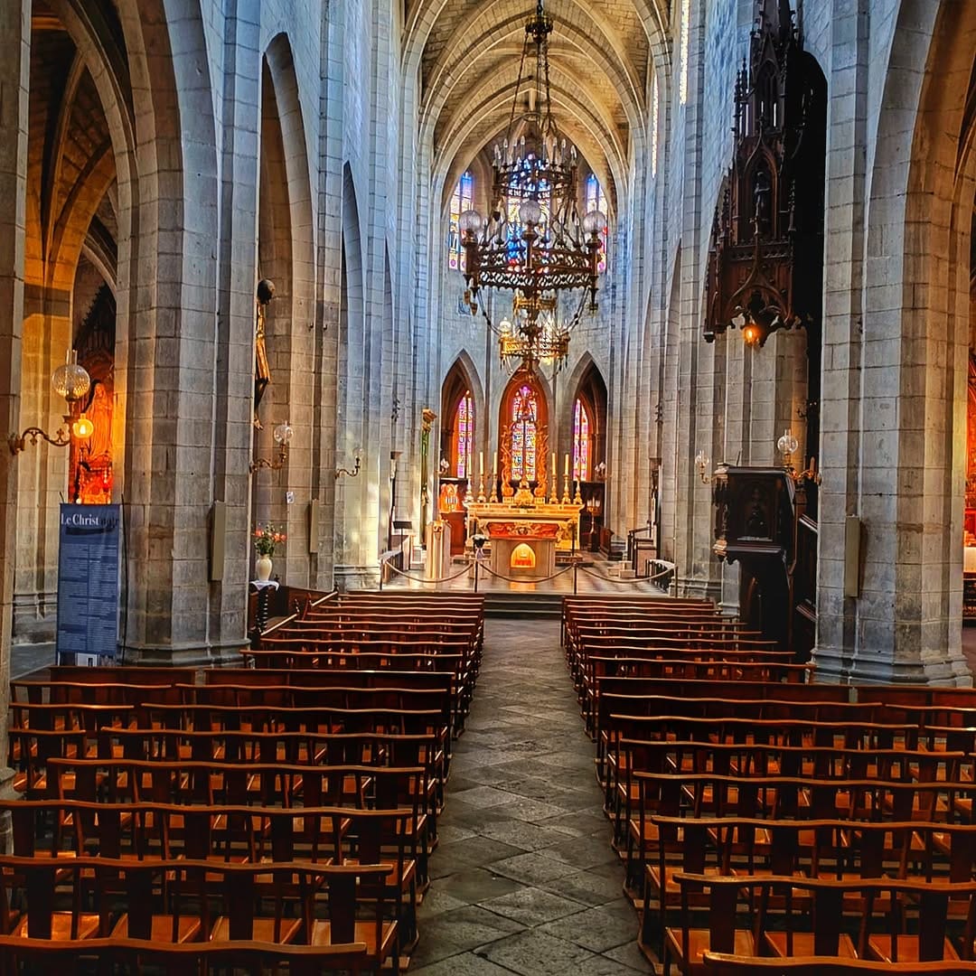 Post 7 by Pere on Instagram (image)