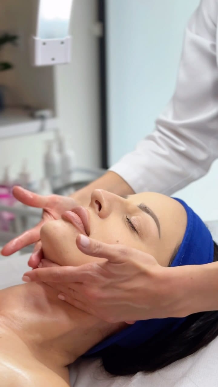 Post 5 by MAKEUP ARTIST CYPRUS / Social Media, Content Creator on Instagram (video)