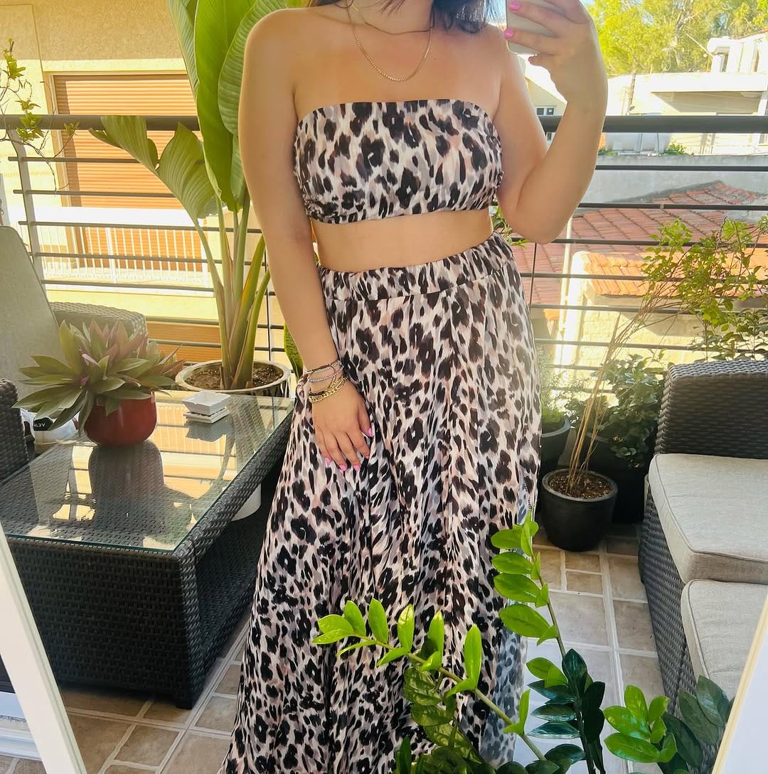 Post 1 by IVY’s Clothing Box on Instagram (image)