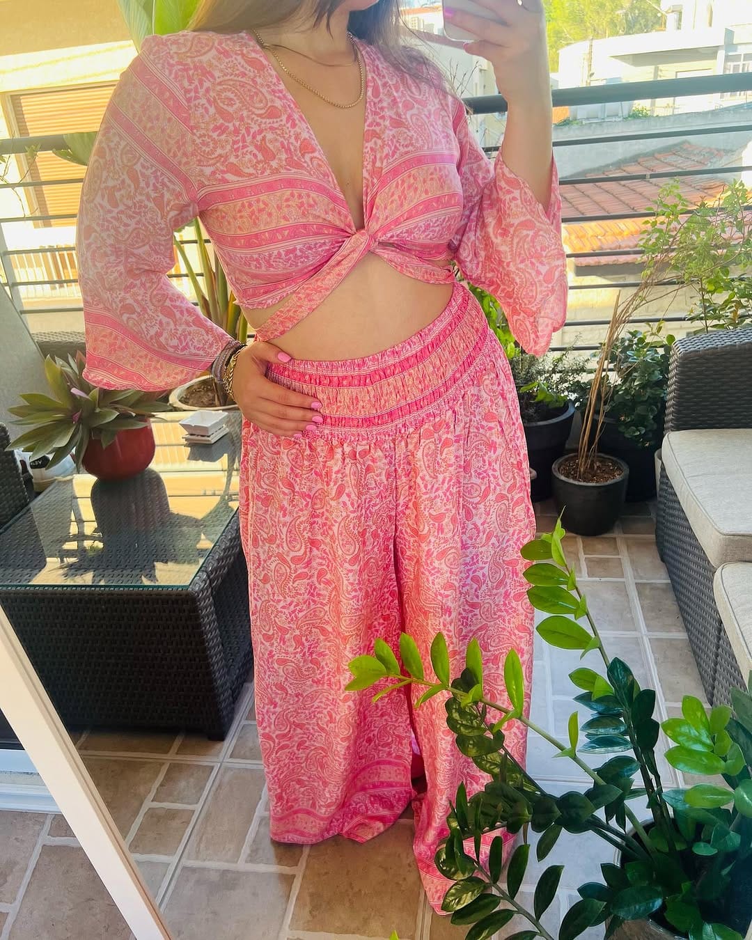 Post 8 by IVY’s Clothing Box on Instagram (image)