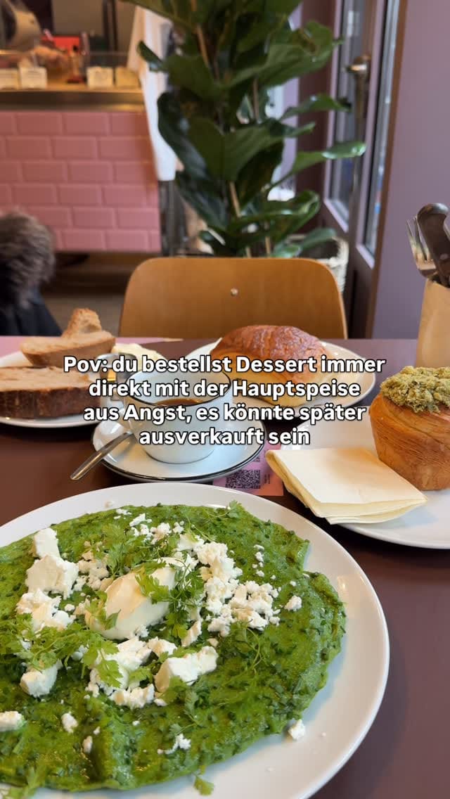 Post 7 by Ülkü on Instagram (video)
