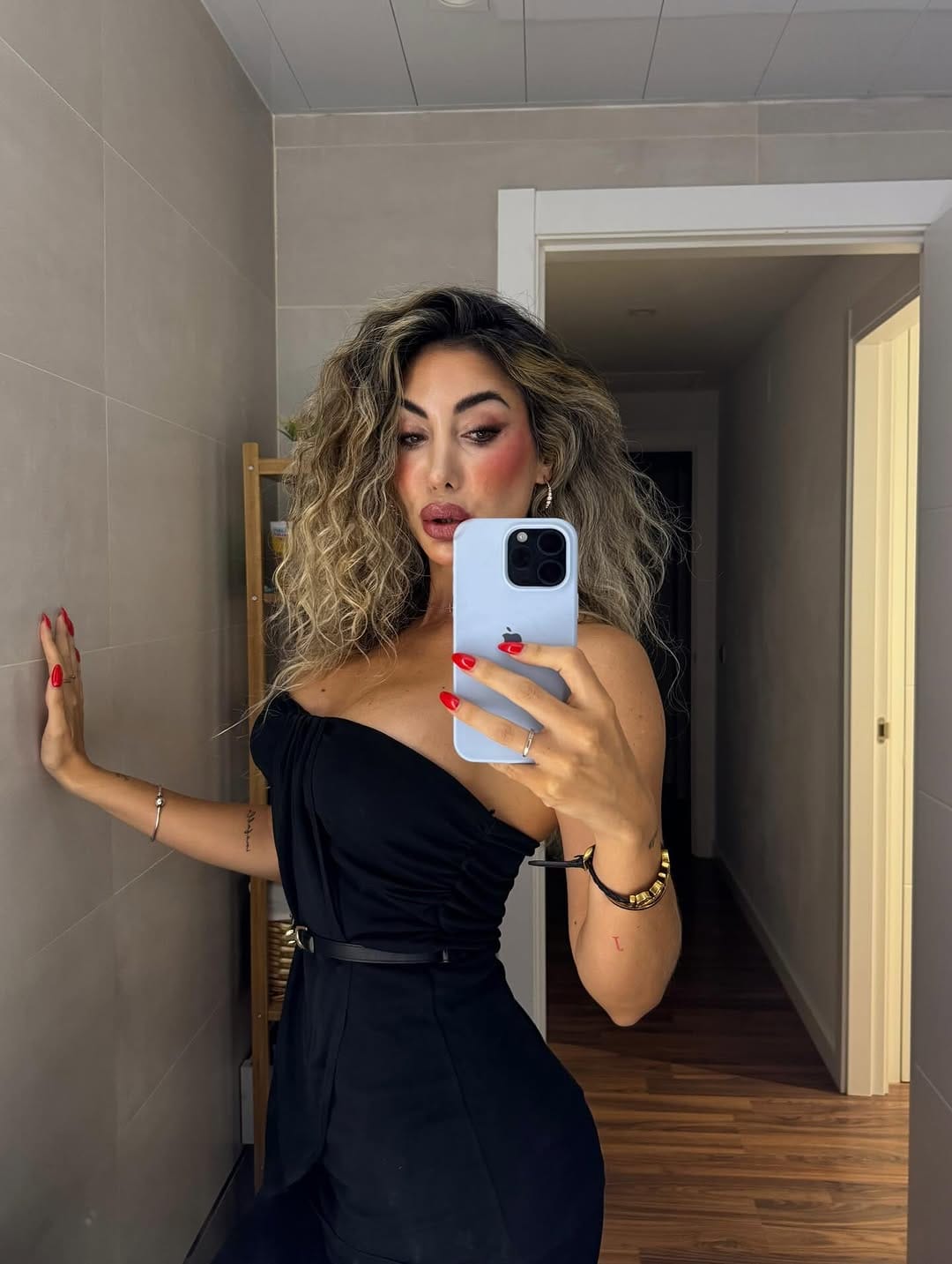 Post 6 by Verónica on Instagram (carousel)