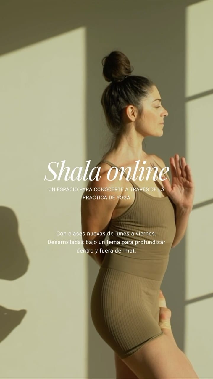 Post 10 by Teresa Llorens — Profesora de yoga on Instagram (video)