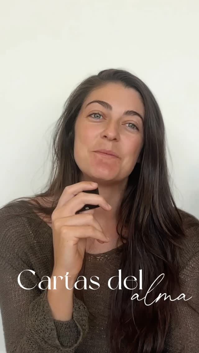 Post 4 by Teresa Llorens — Profesora de yoga on Instagram (video)