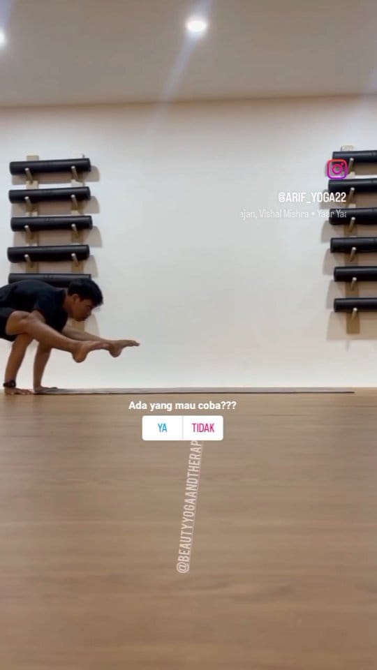 Post 1 by Arif Yoga and Contortion on Instagram (video)