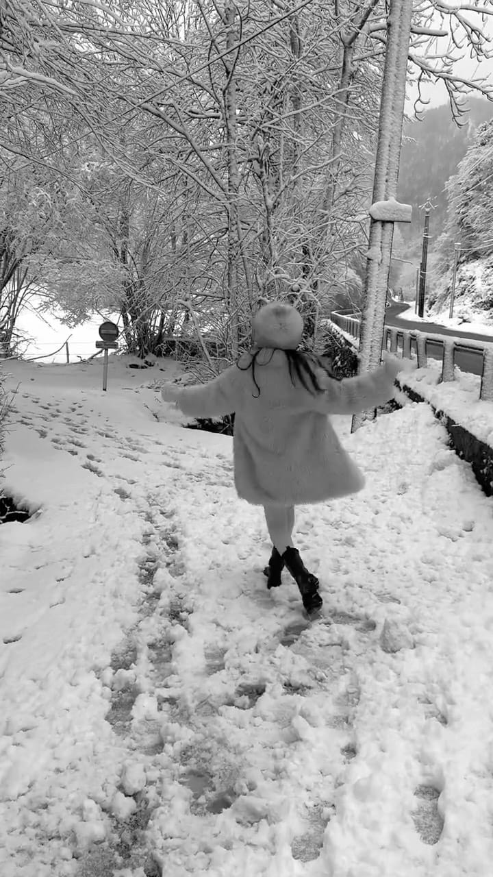 Post 1 by YAMILA MORALES on Instagram (video)