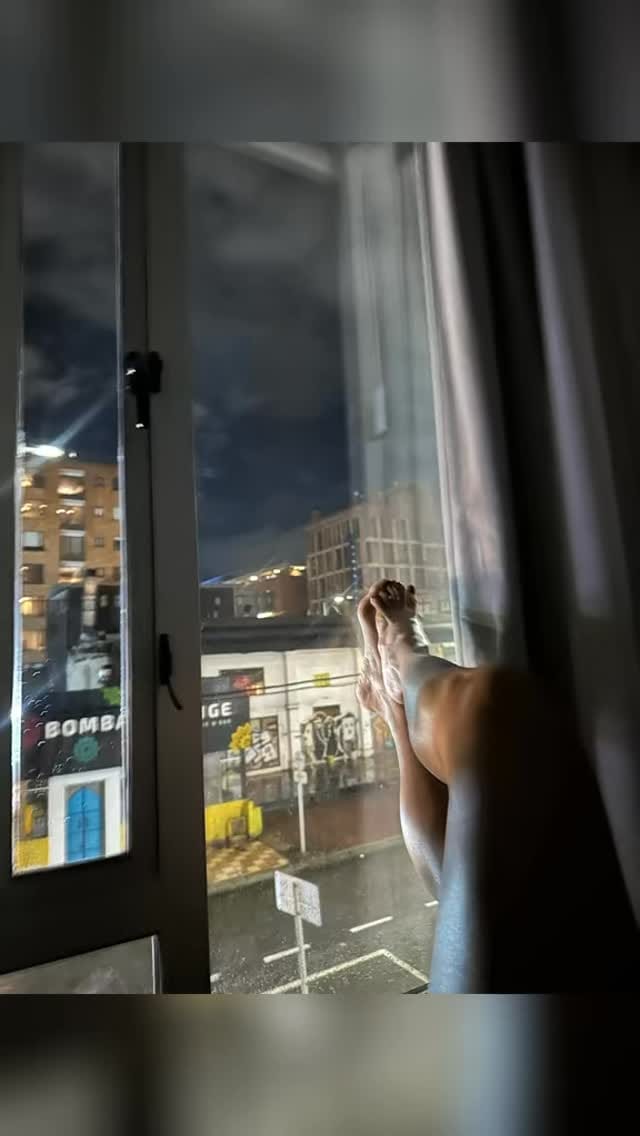 Post 4 by Desireé FH on Instagram (video)