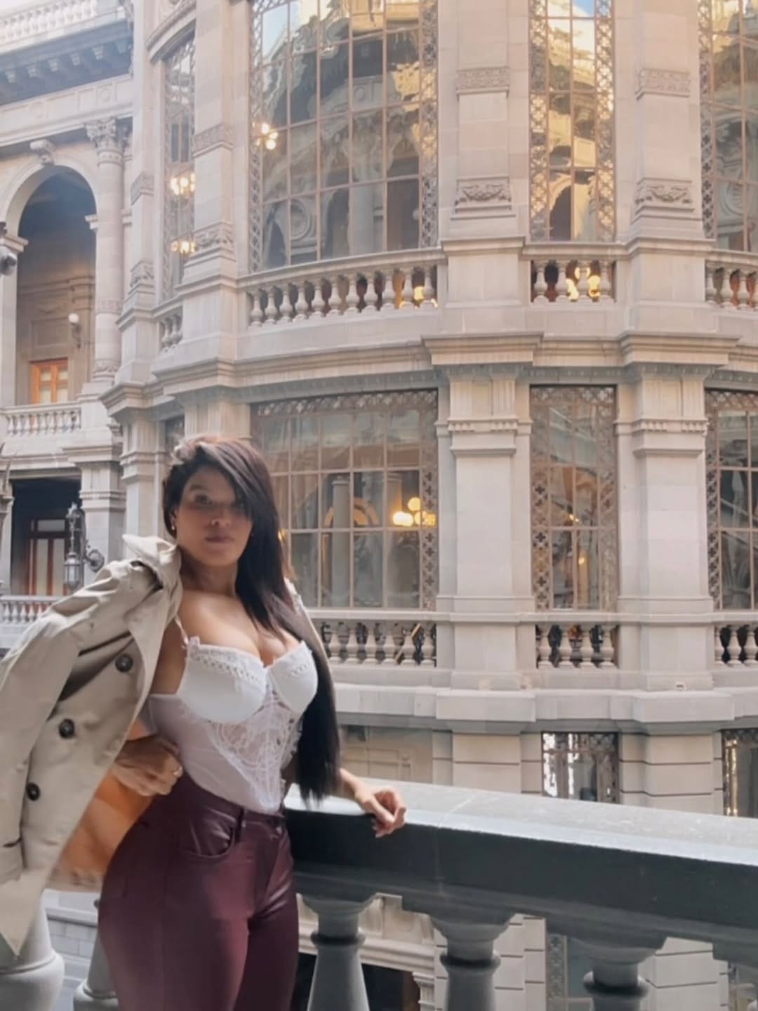 Post 2 by Desireé FH on Instagram (carousel)