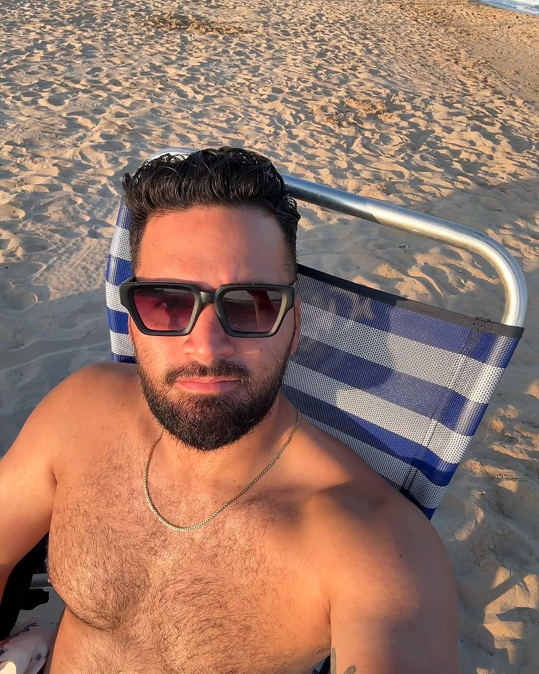 Post 7 by Jorge Arrieche on Instagram (carousel)