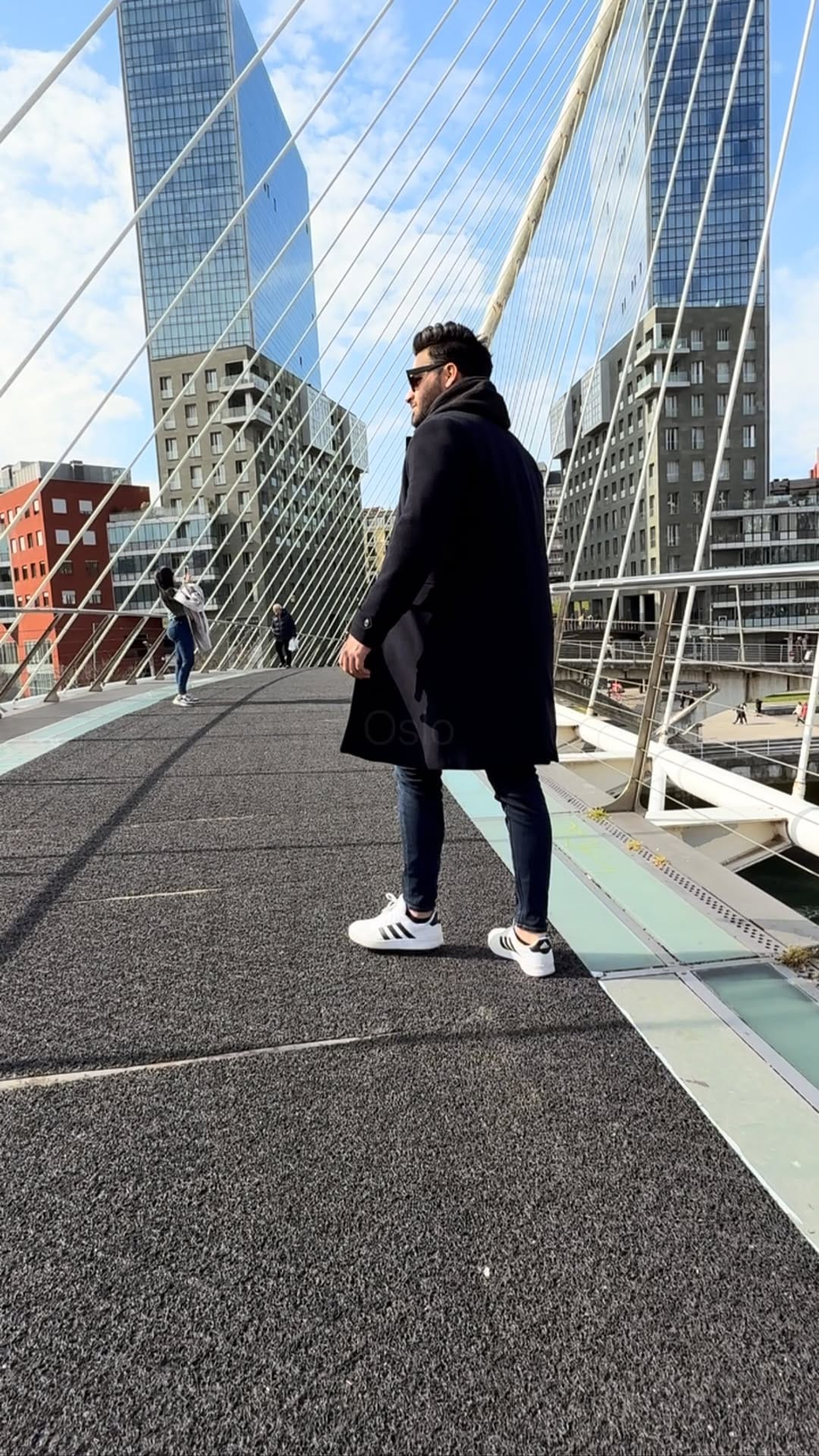 Post 3 by Jorge Arrieche on Instagram (video)