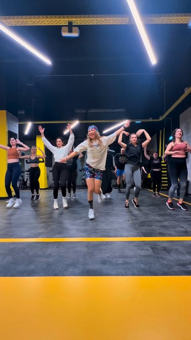 Post 5 by 𝐂𝐫𝐢𝐬𝐚 ❀ on Instagram (video)