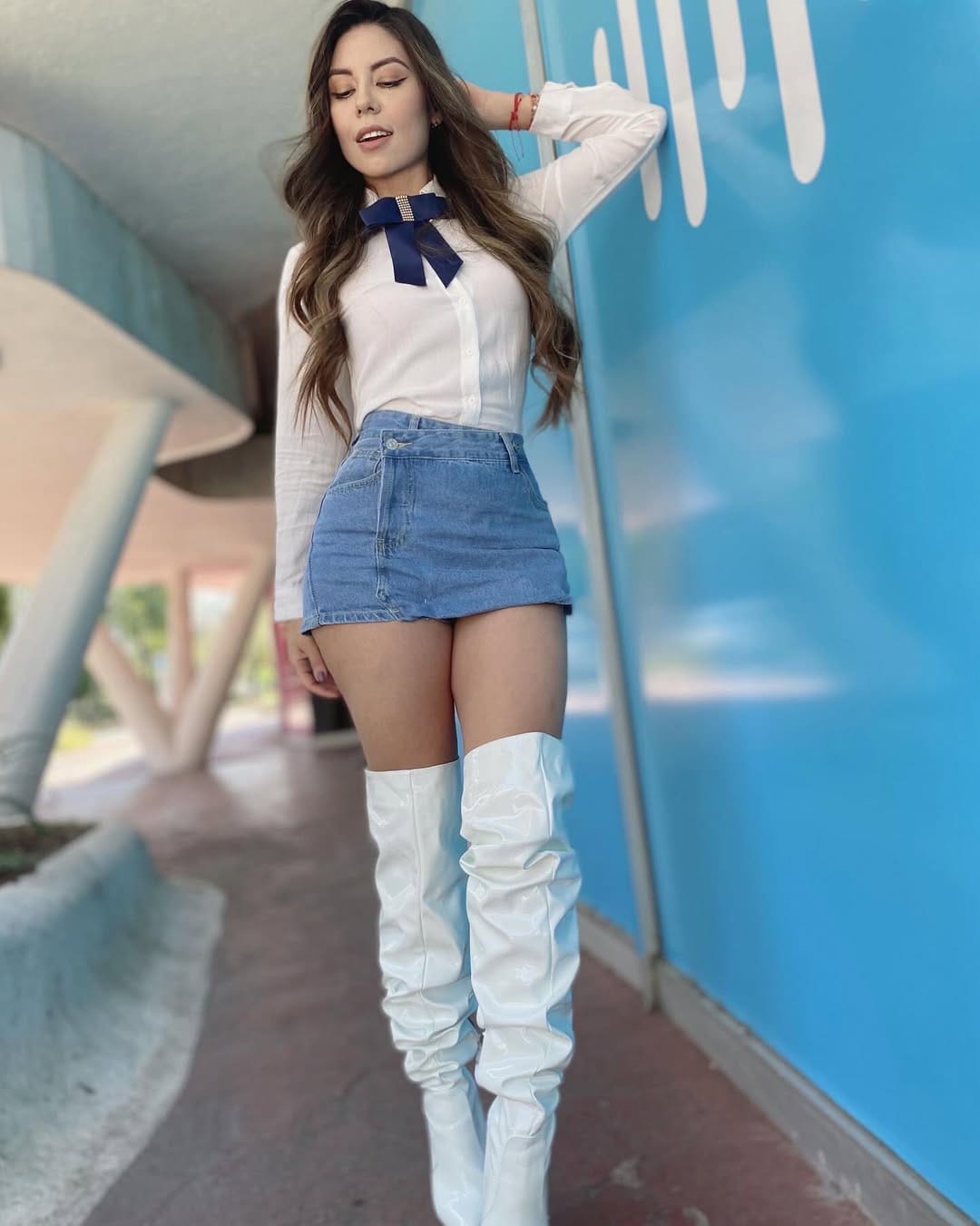Post 8 by Yazbeck Alfaro on Instagram (carousel)