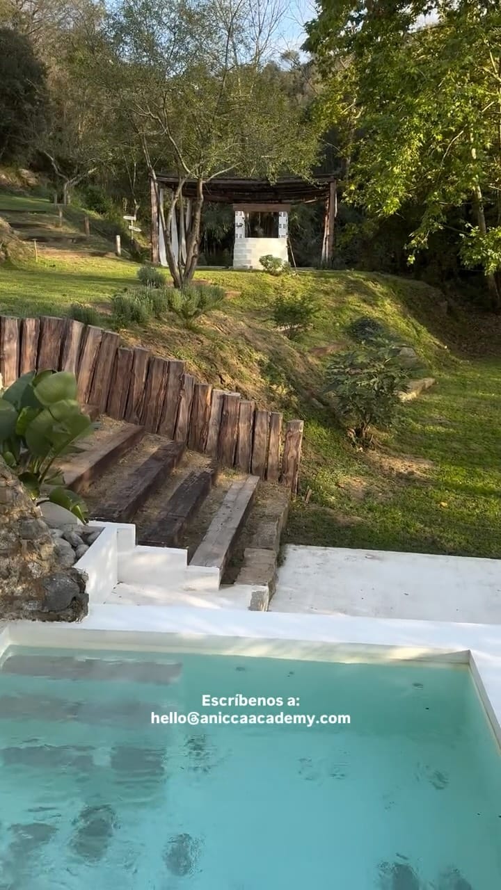Post 6 by Lucía Revert | Terapeuta Holística on Instagram (video)