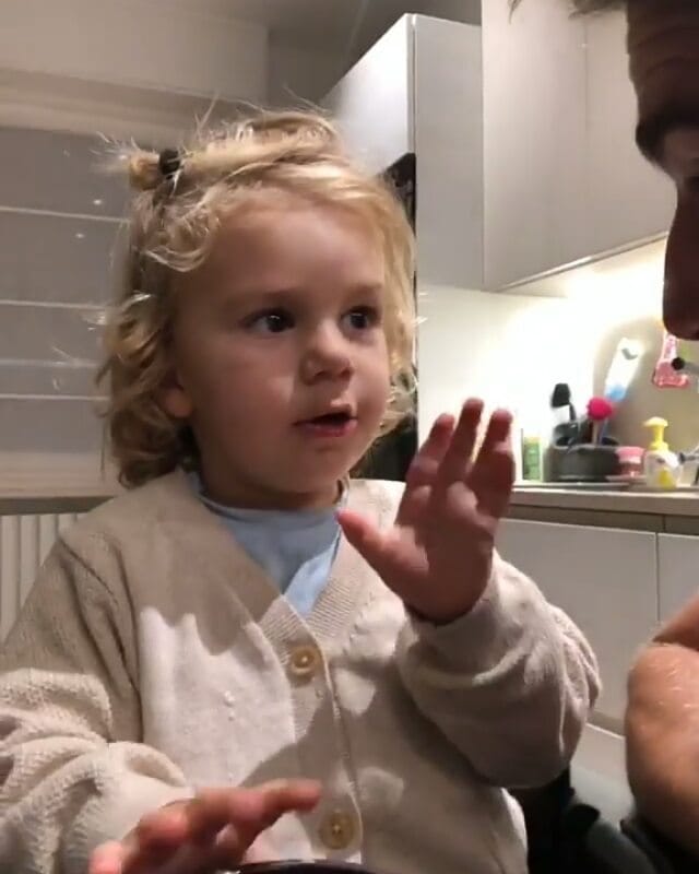 Post 5 by marianodivaiio99fans on Instagram (video)