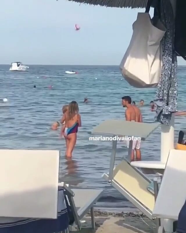 Post 10 by marianodivaiio99fans on Instagram (video)