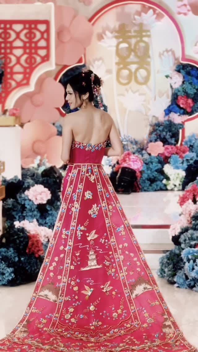 Post 6 by 𝒢𝒾𝓉𝒶🦋 on Instagram (video)