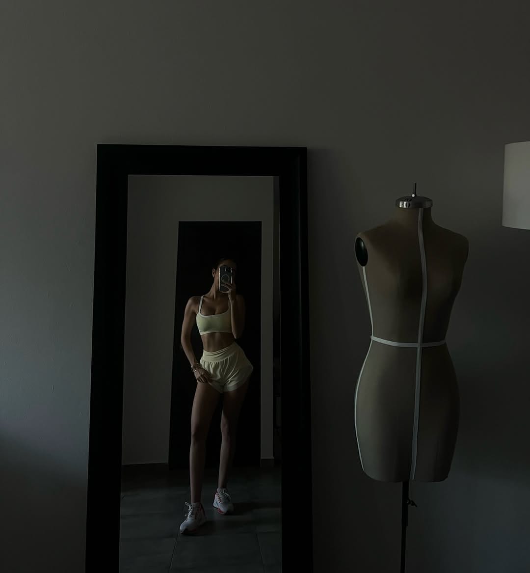Post 1 by julie martinez on Instagram (image)