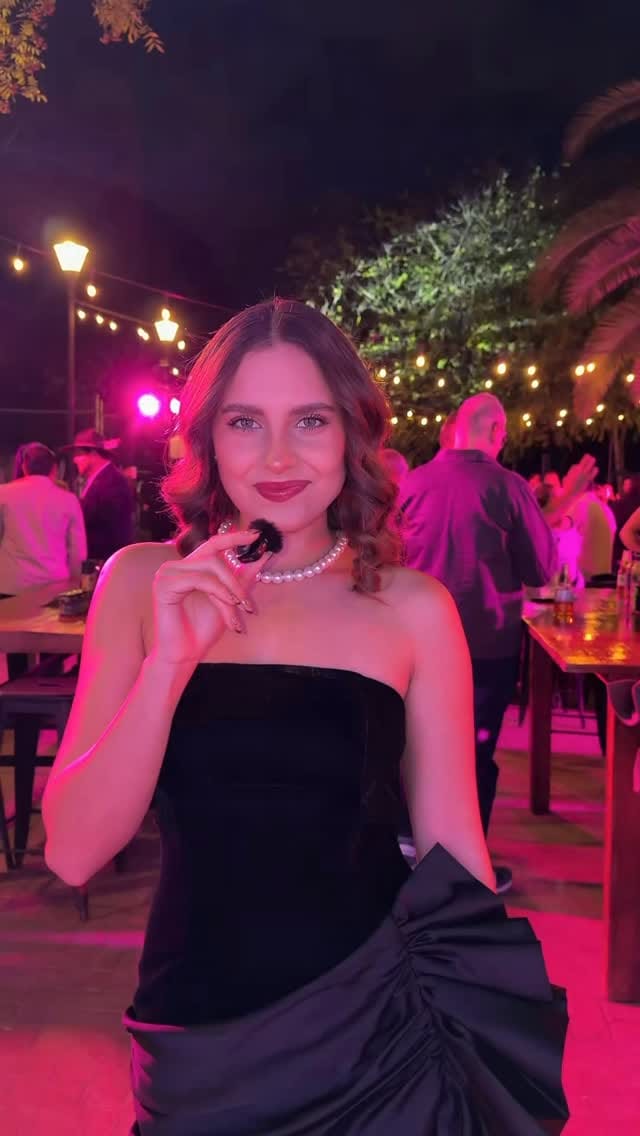 Post 4 by Arisbe Cueto on Instagram (video)