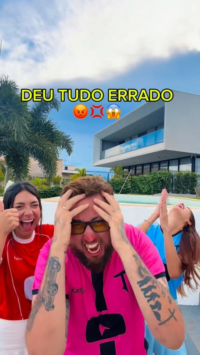 Post 10 by Camila Lins on Instagram (video)