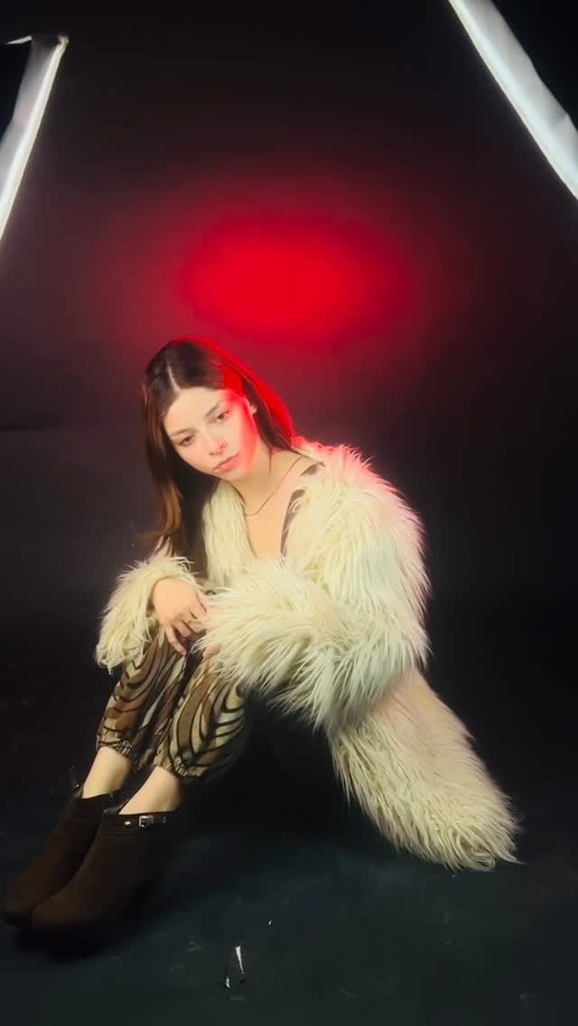 Post 8 by Zoey on Instagram (video)
