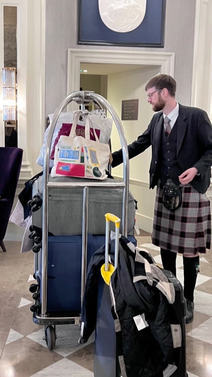 Post 4 by Mimosa Travel Bags Oficial on Instagram (video)