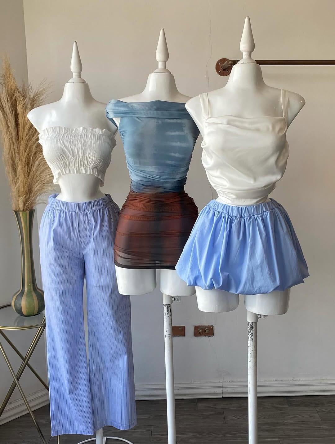 Post 8 by DICAM BOUTIQUE on Instagram (carousel)