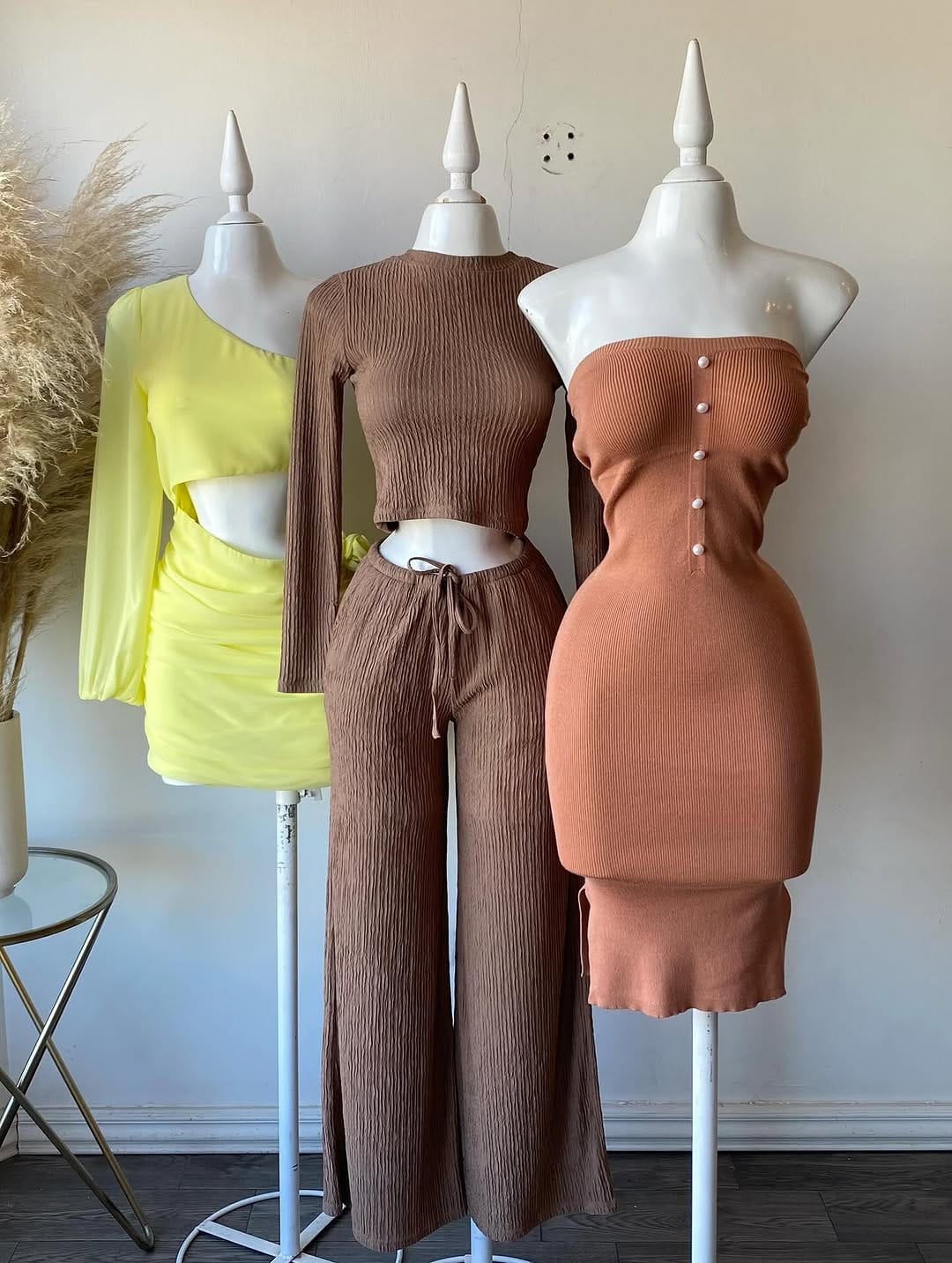 Post 5 by DICAM BOUTIQUE on Instagram (carousel)