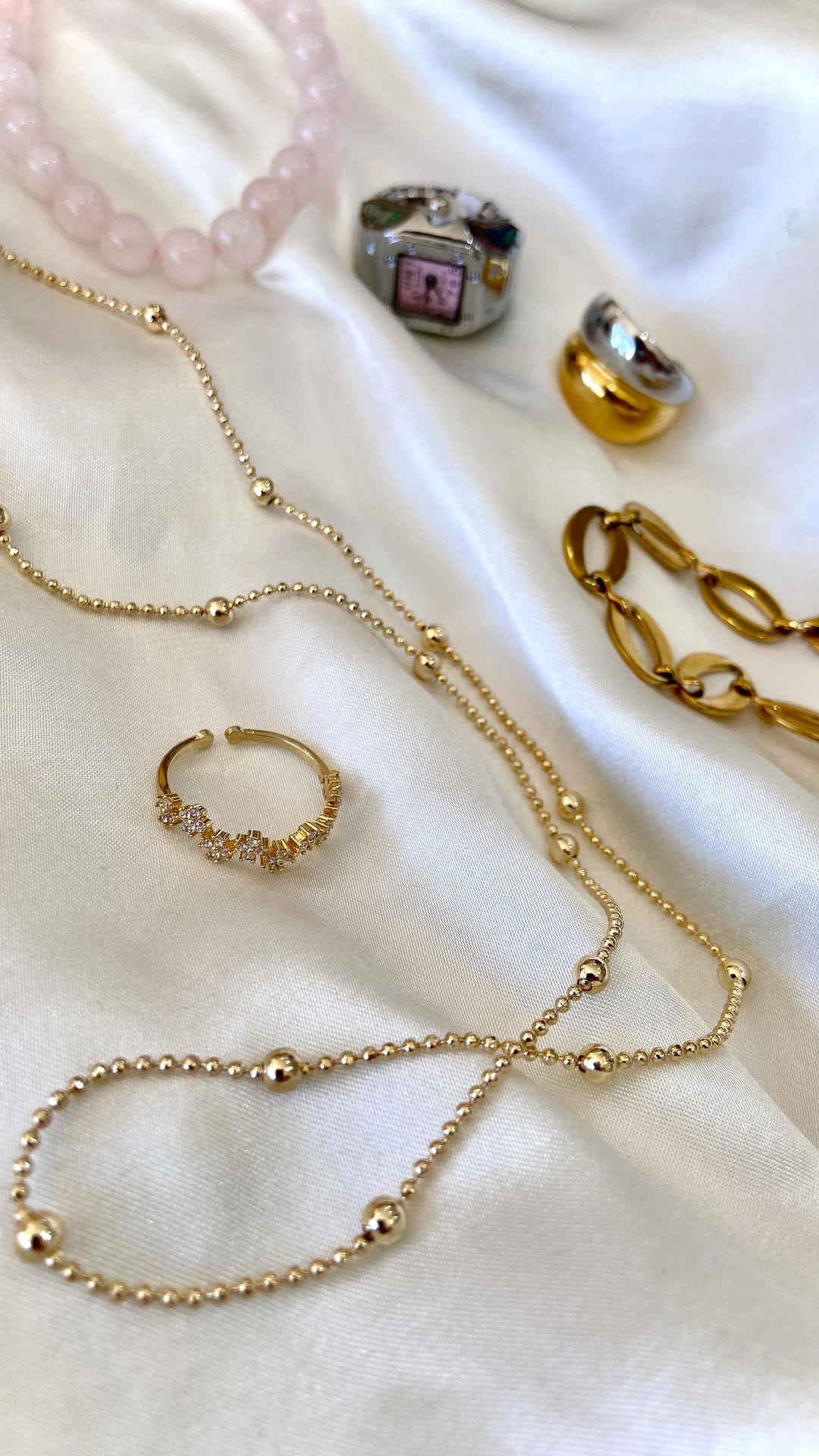 Post 6 by AMBAR Joyería on Instagram (video)