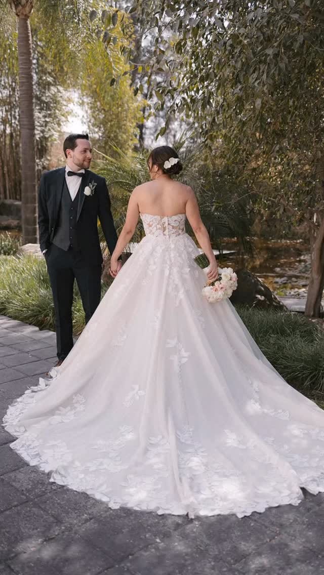 Post 1 by Bridal Shop on Instagram (video)