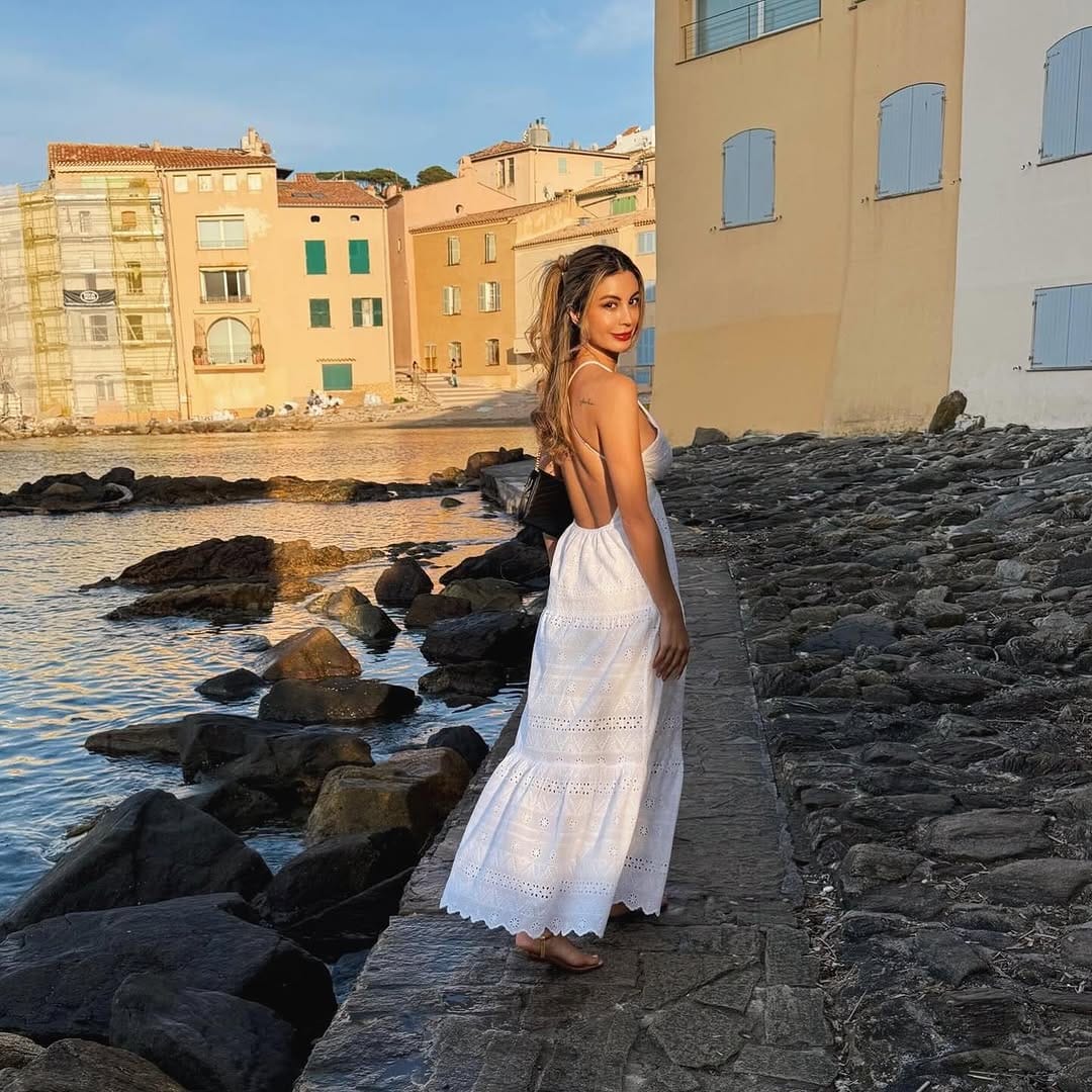 Post 7 by M A F E R  A Y A L A on Instagram (image)