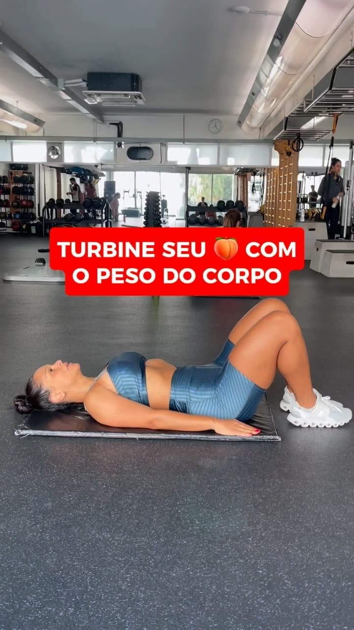 Post 3 by Mari 👑 on Instagram (video)